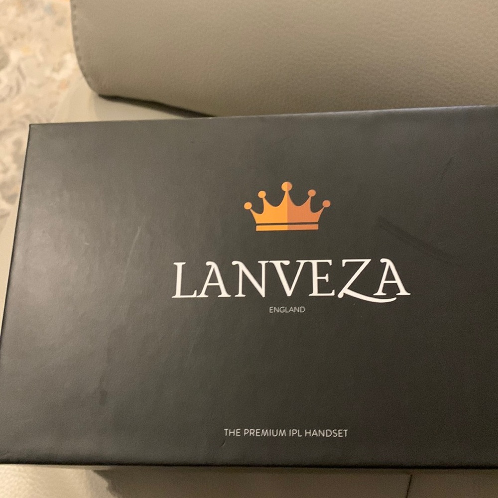 LANVEZA IPL Hair Removal Handset in new condition